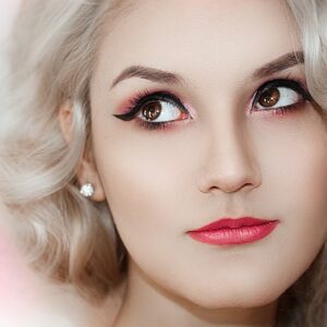 amber renea eye makeup